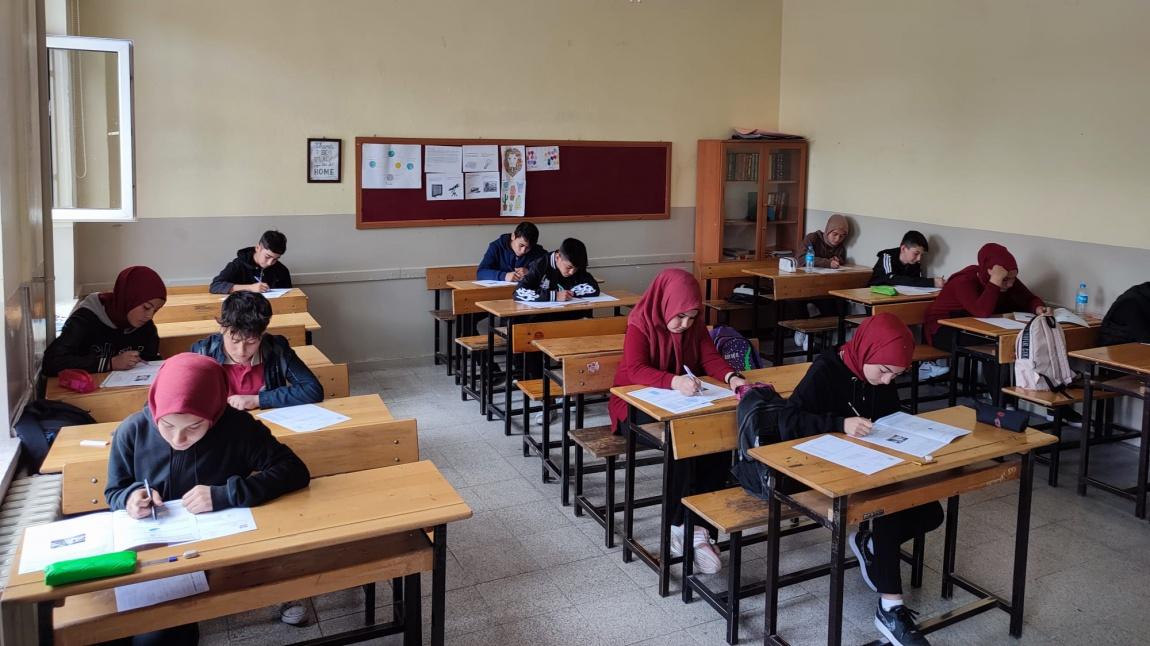 8. Sınıf Öğrencilerimize Yönelik LGS Deneme Sınavı yapıldı